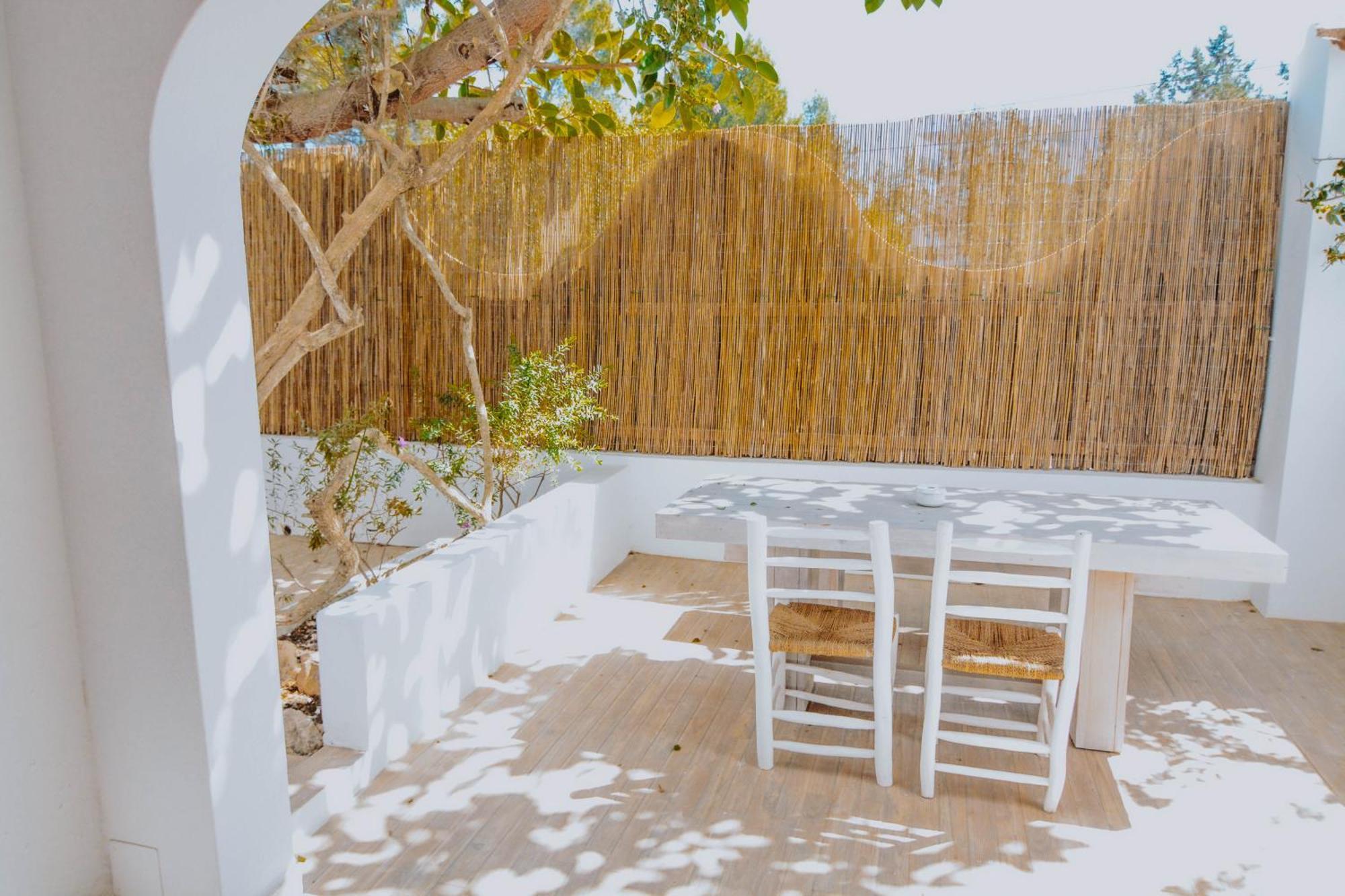 Secret Oasis Ibiza-Only Adults Aparthotel Sant Antoni de Portmany Exterior foto