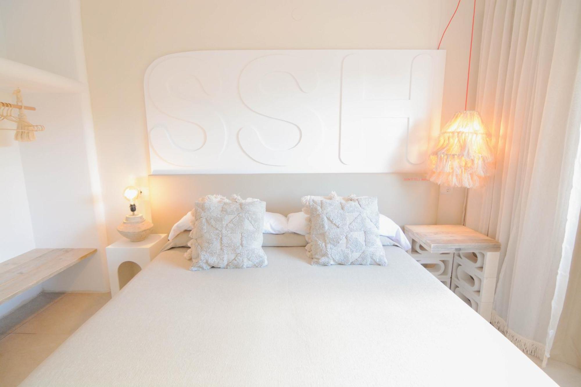 Secret Oasis Ibiza-Only Adults Aparthotel Sant Antoni de Portmany Exterior foto