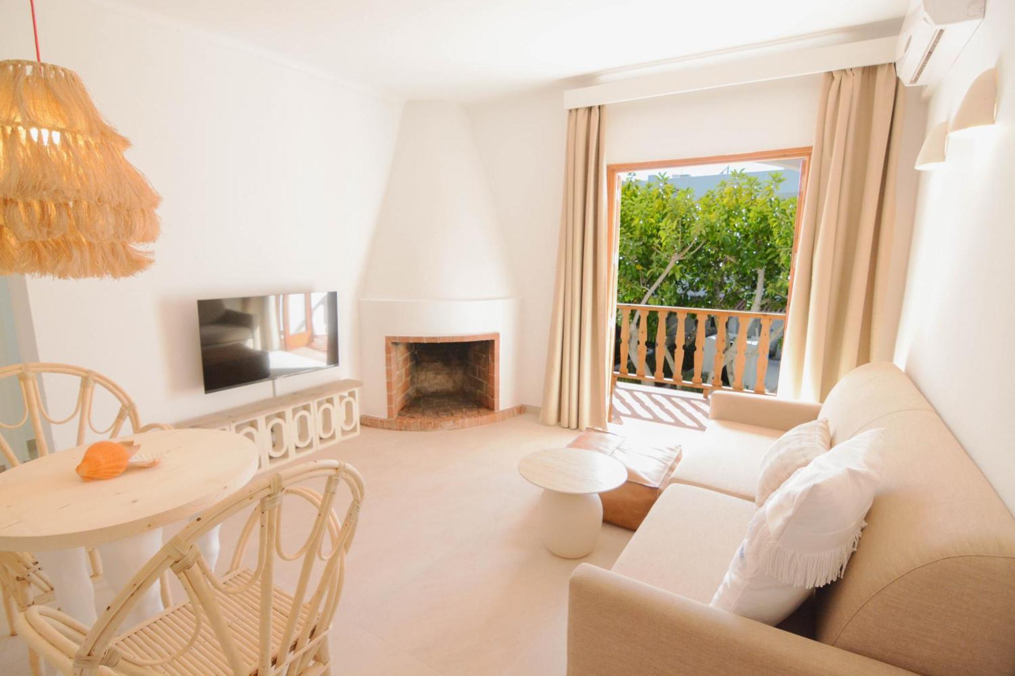 Secret Oasis Ibiza-Only Adults Aparthotel Sant Antoni de Portmany Exterior foto