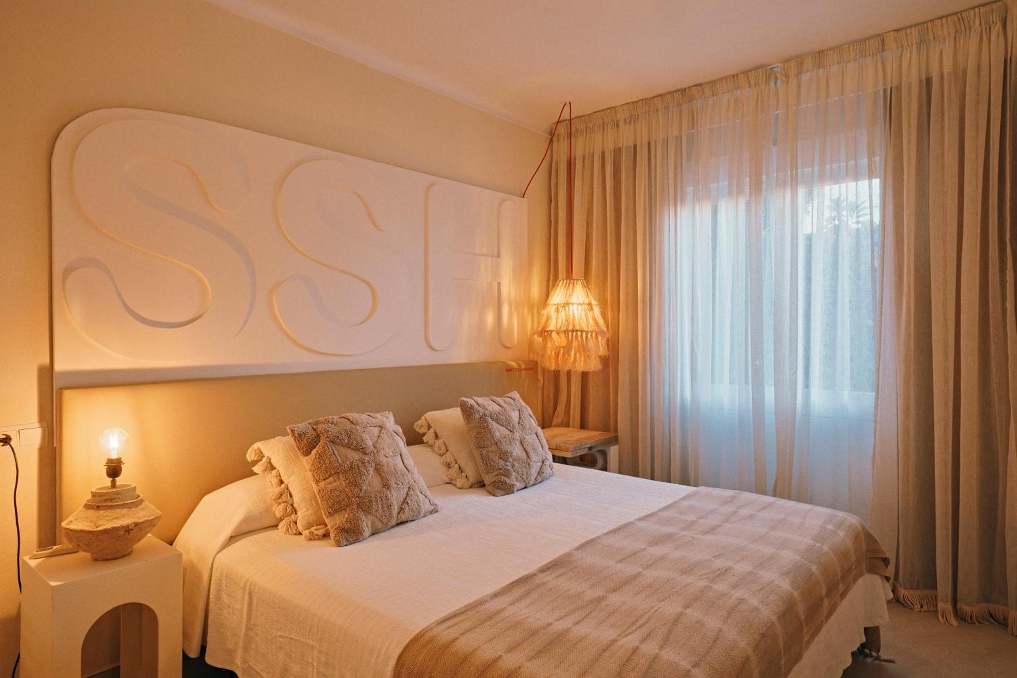 Secret Oasis Ibiza-Only Adults Aparthotel Sant Antoni de Portmany Exterior foto