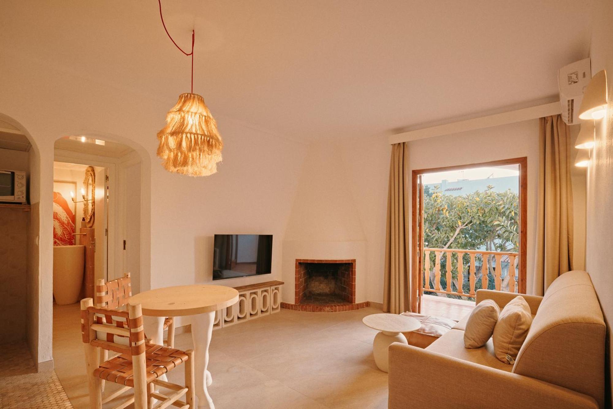 Secret Oasis Ibiza-Only Adults Aparthotel Sant Antoni de Portmany Exterior foto