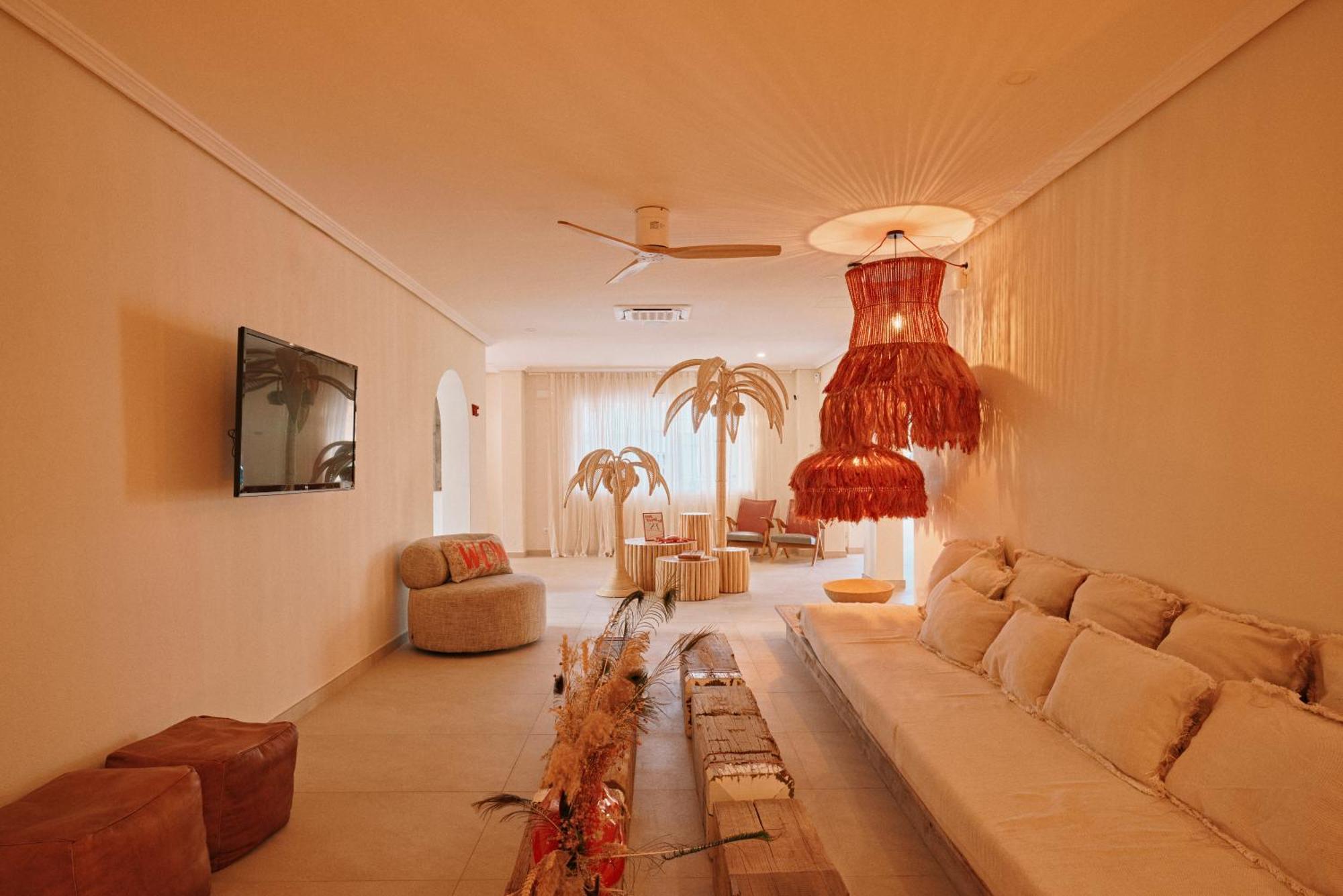 Secret Oasis Ibiza-Only Adults Aparthotel Sant Antoni de Portmany Exterior foto